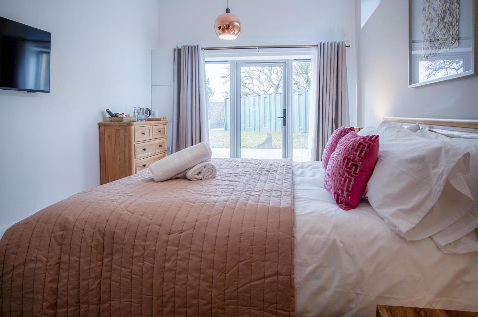 Suite 12 - Sleeping Giant Hotel - Pen Y Cae Inn Brecon Dış mekan fotoğraf