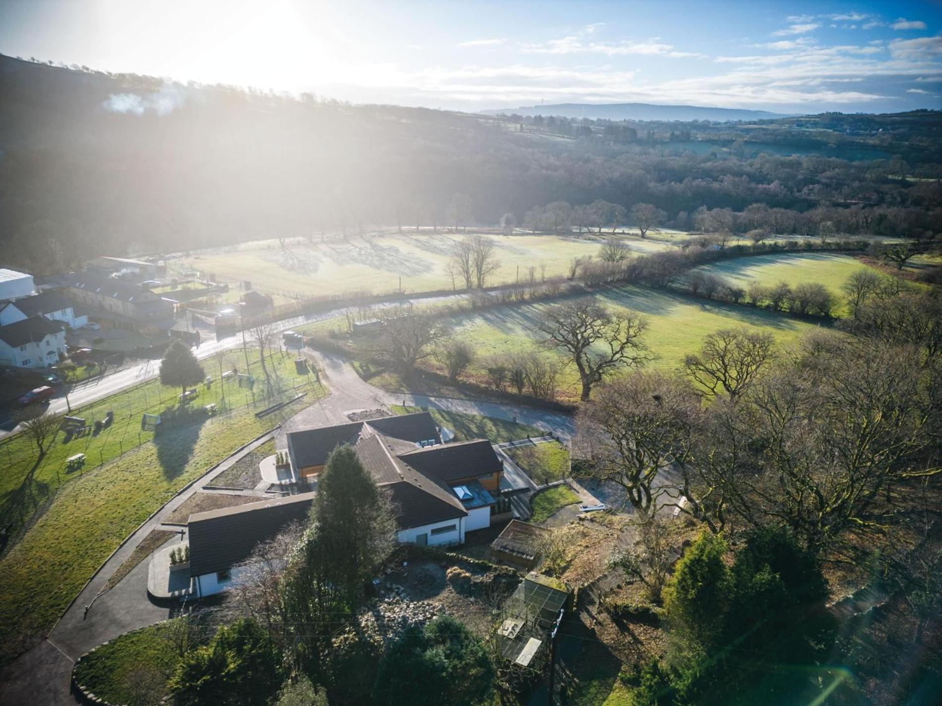 Suite 12 - Sleeping Giant Hotel - Pen Y Cae Inn Brecon Dış mekan fotoğraf
